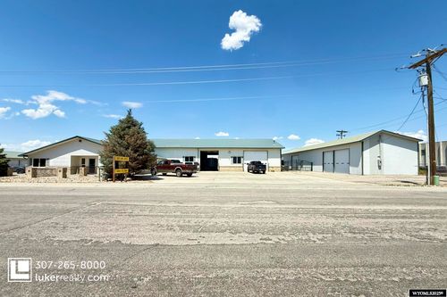 220 Pendell Blvd, Mills, WY, 82644-5120 | Card Image