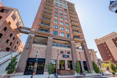 apt-653-240 N Water St, Wilmington, NC, 28401-5361 | Card Image