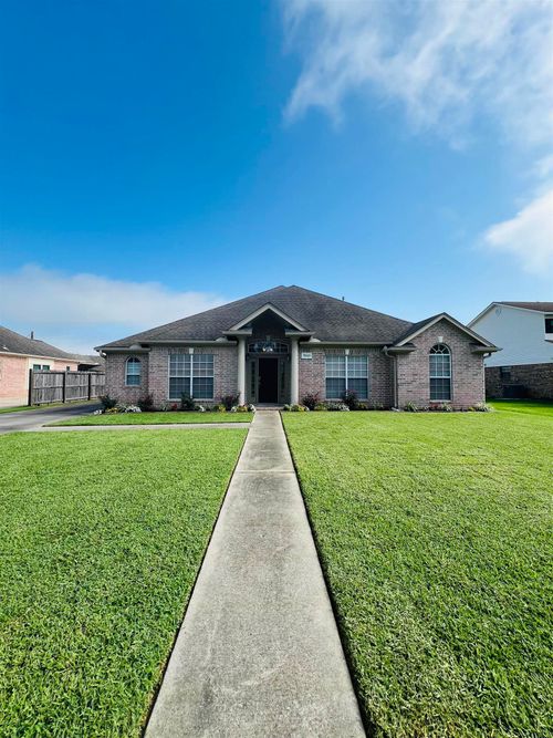 7060 Westgate Dr, Beaumont, TX, 77706-4131 | Card Image