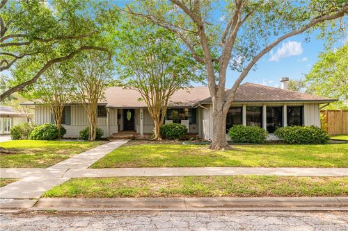 429 Bermuda Place, Corpus Christi, TX, 78411 | Card Image