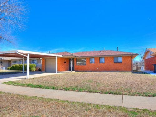 114 N Janeway Ave, Moore, OK, 73160-3914 | Card Image