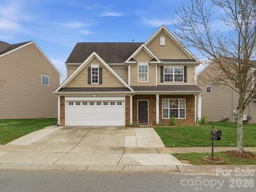 9414 Macquarie Ln, Charlotte, NC, 28227-6930 | Card Image