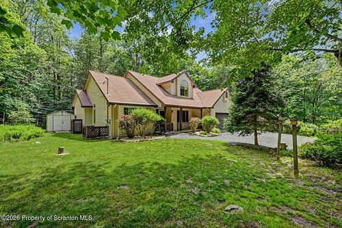 6 Blue Jay Ln, Gouldsboro, PA, 18424-9083 | Card Image