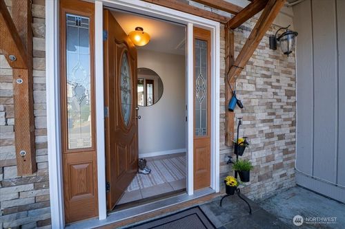 29-1028 135th St Sw, Everett, WA, 98204-7302 | Card Image