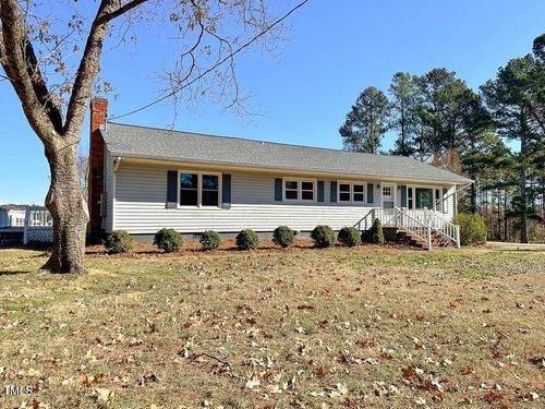 111 Elm St, Macon, NC, 27551-9246 | Card Image