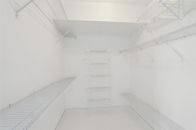 Large walk in closet, NEW Tile throughout | Image 20