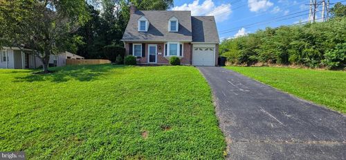 17 E Salisbury Dr, WILMINGTON, DE, 19809-3428 | Card Image