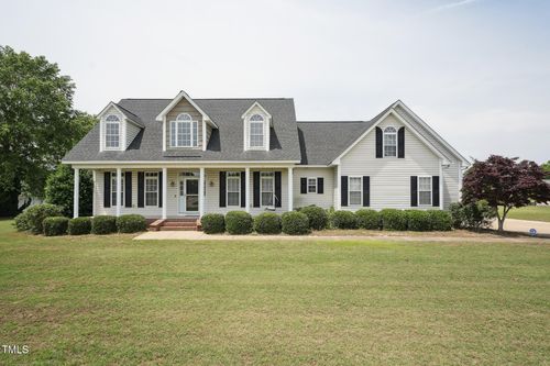 105 Bagley Ln, Dunn, NC, 28334-7208 | Card Image