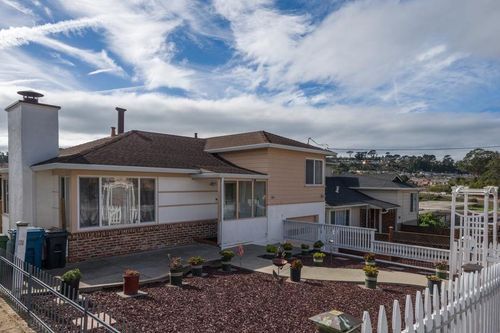 204 Garden Ln, Daly City, CA, 94015 | Card Image