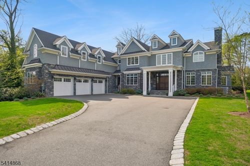 1 Cora Way, Short Hills, NJ, 07078-2113 | Card Image