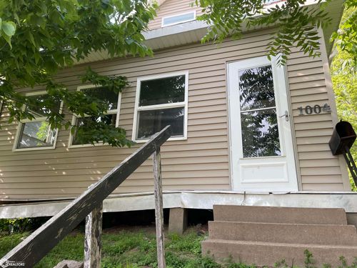 1004 Spring St, Burlington, IA, 52601-4948 | Card Image