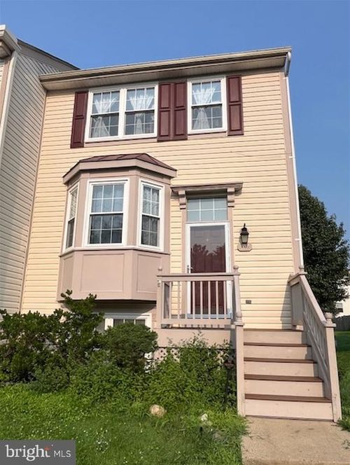 101 Kirkbridge Ct, PURCELLVILLE, VA, 20132-5803 | Card Image