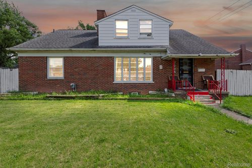 7208 Jackson Ave, Warren, MI, 48091-2912 | Card Image
