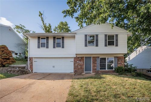 5337 Gloucester Rd, High Ridge, MO, 63049-2451 | Card Image