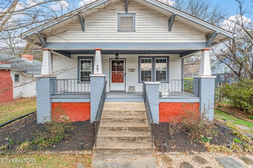 467 Chickamauga Ave, Knoxville, TN, 37917-4225 | Card Image