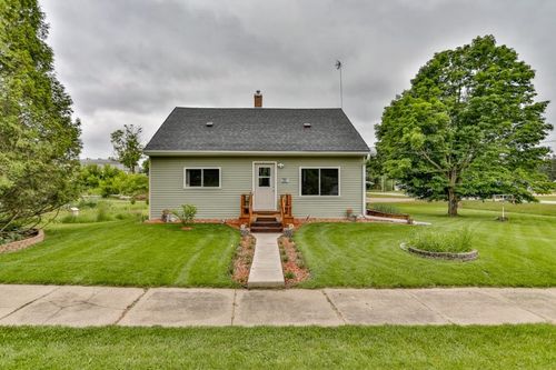 406 Flint Ave, Mattoon, WI, 54450-7722 | Card Image