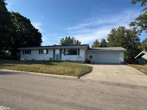 402 15th St, Corning, IA, 50841-1036 | Card Image