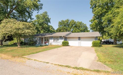 707 Scott St, Scott City, MO, 63780-1742 | Card Image