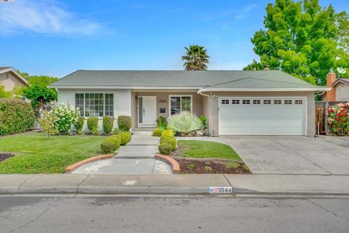 3644 Ashwood Dr, Pleasanton, CA, 94588-4808 | Card Image