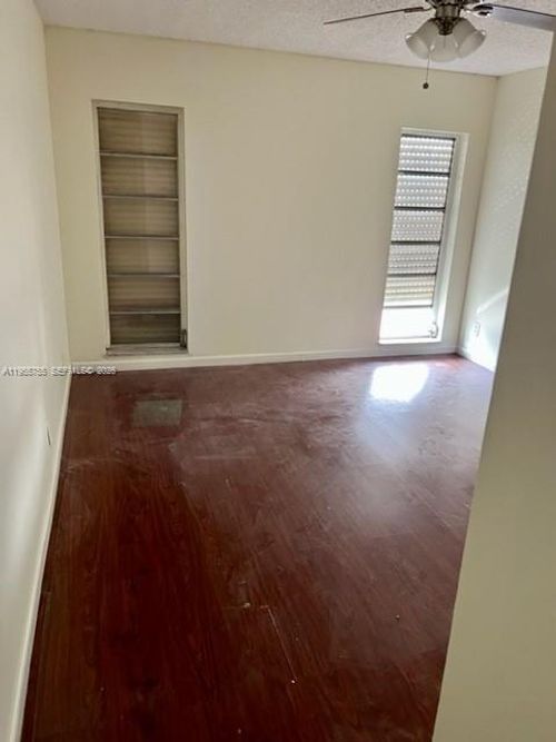 217-4848 Nw 24th Ct, Lauderdale Lakes, FL, 33313-3337 | Card Image