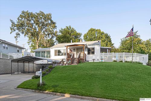 7745 N 37th Street, Omaha, NE, 68112 | Card Image