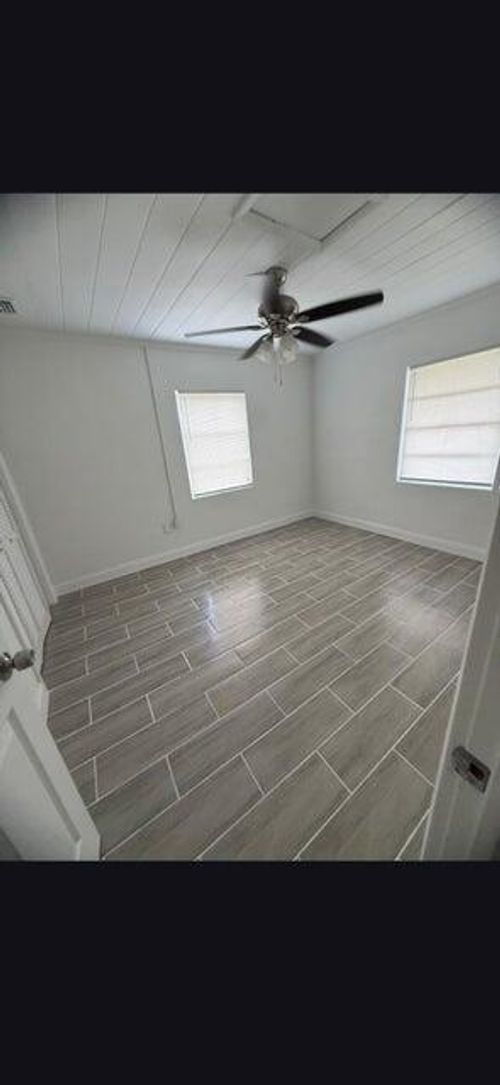 b-815 Dundas Ct, Fort Pierce, FL, 34950-3129 | Card Image