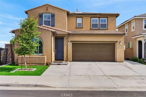 944 Half Moon Avenue, Redlands, CA, 92374 | Card Image
