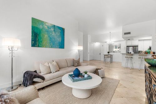 543-99 Se Mizner Blvd, Boca Raton, FL, 33432-5022 | Card Image