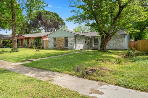 9620 Dale Glade Dr, Dallas, TX, 75217-2727 | Card Image