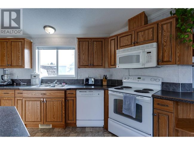83 - 9020 Jim Bailey Rd, House other with 2 bedrooms, 2 bathrooms and 2 parking in Kelowna BC | Image 16