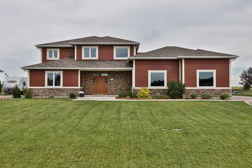 37 Pebble Creek Cove, Raymond, AB, T0K2S0 | Card Image