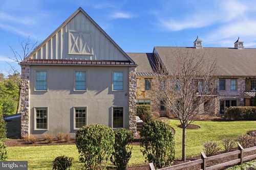 unit-106-2401 Lower State Rd, Doylestown, PA, 18901-2628 | Card Image