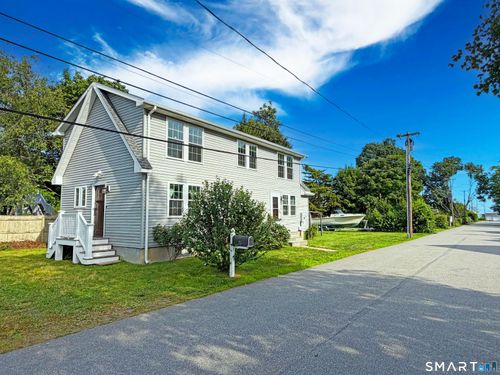 25 Beckwith St, Niantic, CT, 06357-3201 | Card Image
