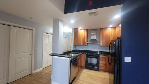 206-170 Oxford St, Lynn, MA, 01901-1147 | Card Image