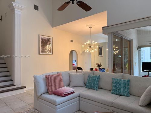 30-30 Windsor Ln, Palm Beach Gardens, FL, 33418-7188 | Card Image