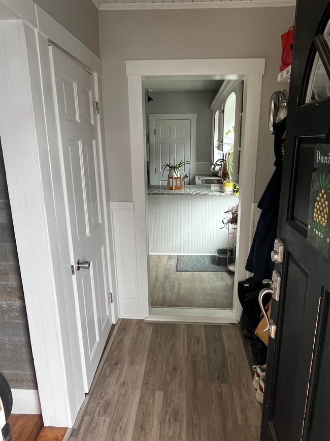 13 Hill St, Home with 2 bedrooms, 1 bathrooms and null parking in Dover NH | Image 4