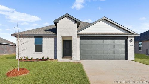 9909 E 135th St S, Bixby, OK, 74008-4955 | Card Image