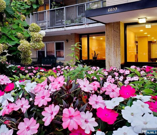 6600 Kennedy Blvd E, House attached with 4 bedrooms, 3 bathrooms and null parking in West New York NJ | Image 39