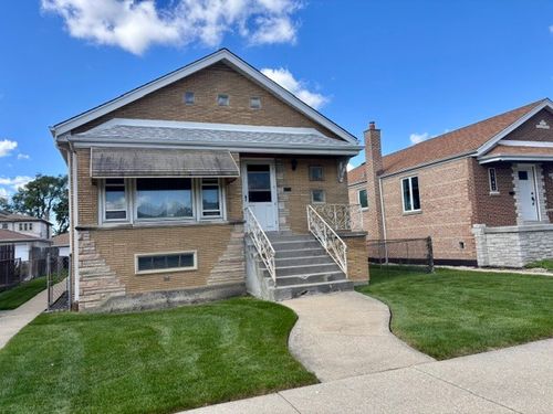 5744 S Menard Ave, Chicago, IL, 60638-3732 | Card Image