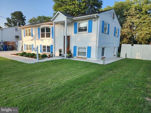 15107 Illinois Rd, WOODBRIDGE, VA, 22191-3622 | Card Image