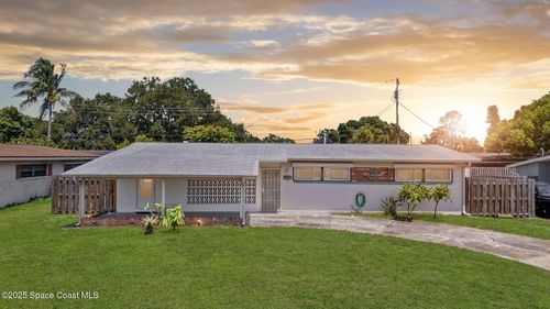270 W Lauren Ct, Merritt Island, FL, 32952-3615 | Card Image