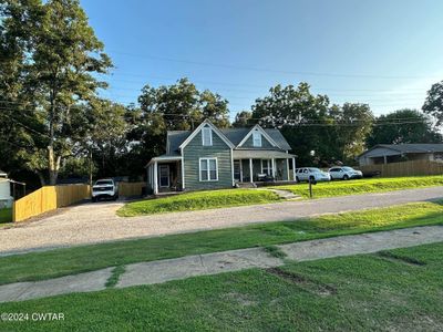 33 College Street, House other with 5 bedrooms, 2 bathrooms and 3 parking in Friendship TN | Image 2