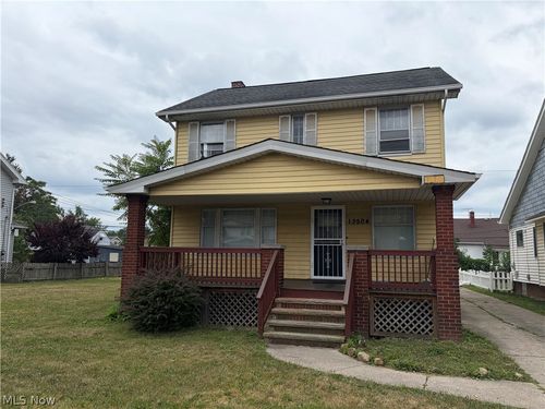 2-13504 Rexwood Ave, Garfield Heights, OH, 44105-7076 | Card Image