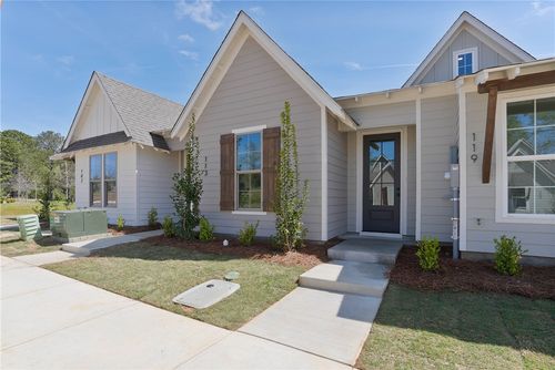 119 Lee Road 181, OPELIKA, AL, 36804-1585 | Card Image