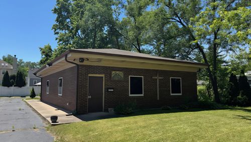 10515 Altgeld St, Melrose Park, IL, 60164-1504 | Card Image