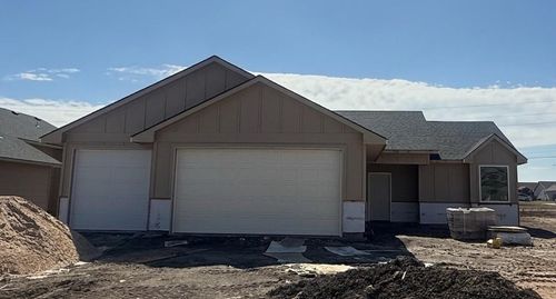 5404 N Toben Ct, Bel Aire, KS, 67226-8866 | Card Image