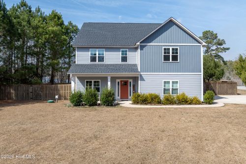 110 Ruby Yopp Cir, Sneads Ferry, NC, 28460-9450 | Card Image