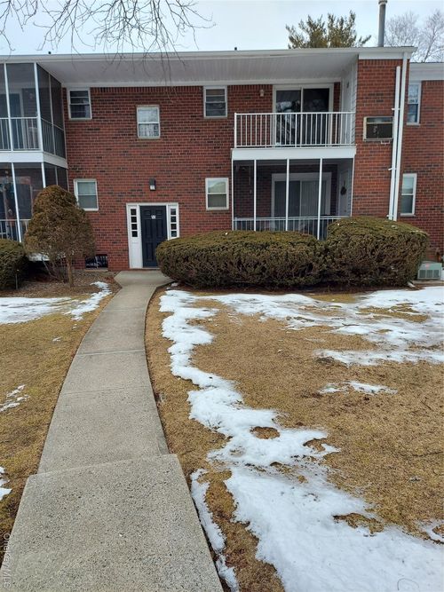 apt-c15-50 Bon Aire Cir, Suffern, NY, 10901-7309 | Card Image