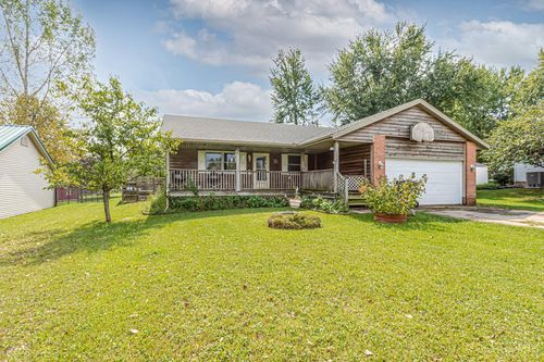 32 Valhalla Dr, Eaton, OH, 45320-2825 | Card Image