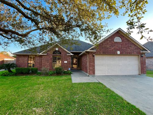 108 Audubon Woods Dr, Richwood, TX, 77531-2232 | Card Image